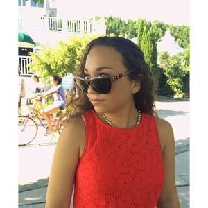 Meet your Posher, Nicole