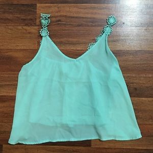 🌟sale 🌟Flower strapped crop top