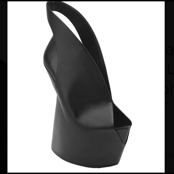 NWT Iris van Herpen Biopiracy Ankle Boots