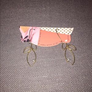 Dangle lead earrings