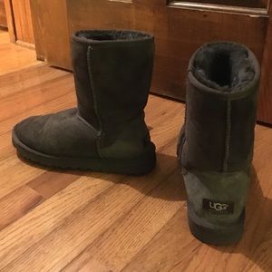 Brown Ugg Boots, Shorter length.