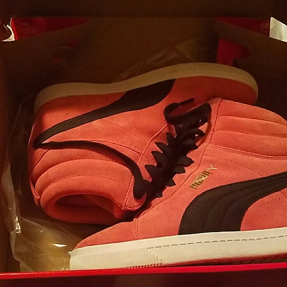 *Sneakers*