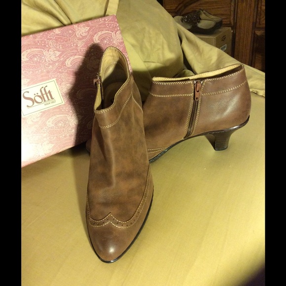 Brown Leather Ankle Boots with Heel 8M