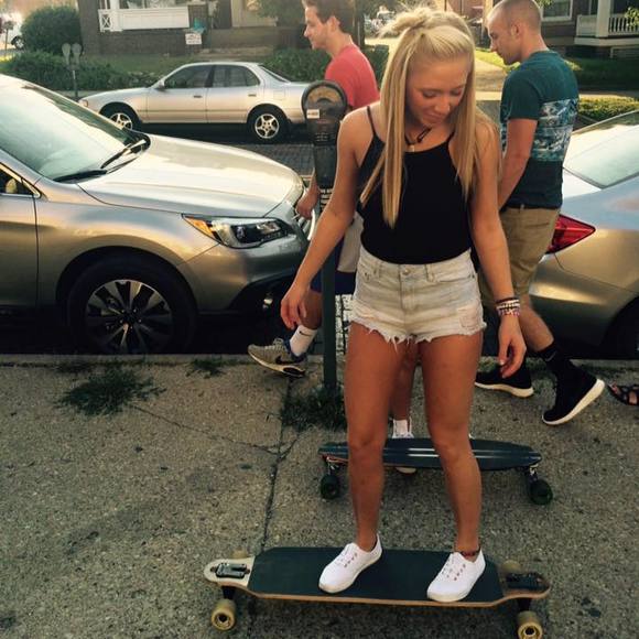 Meet your Posher, Samantha - Picture 1 of 1