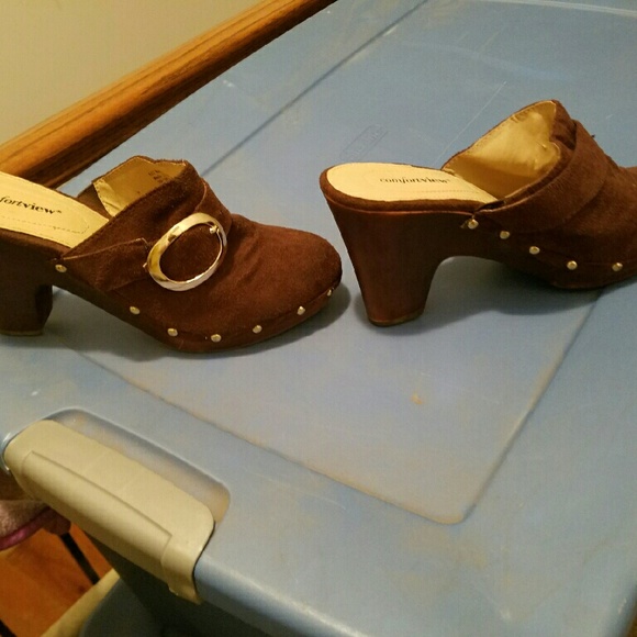 Shoes - Picture 2 of 3