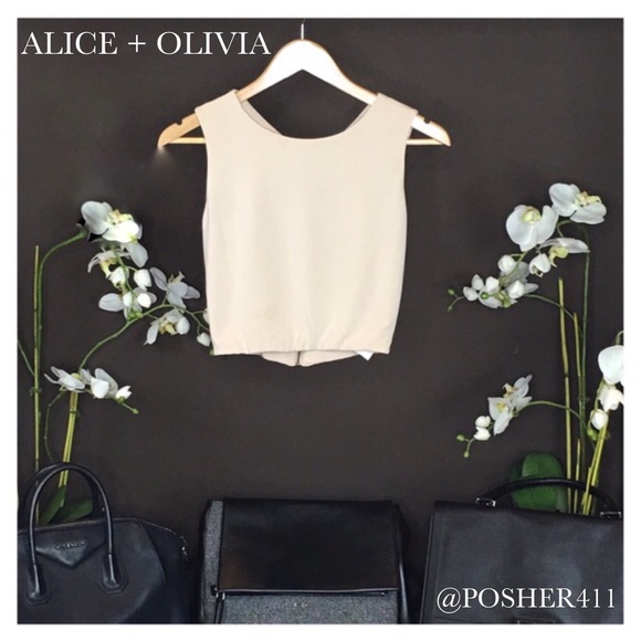 ALICE + OLIVIA TWIST BACK CREAM JERSEY CROP TOP - Picture 3 of 8