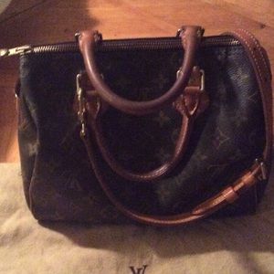 Louis Vuitton Speedy 25