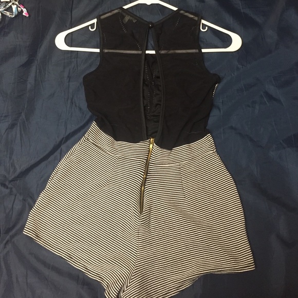 Clothes - Picture 2 of 4