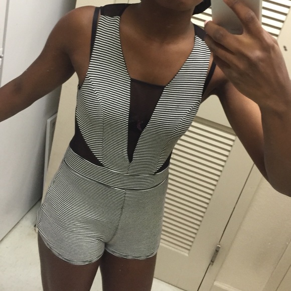 Clothes - Picture 3 of 4