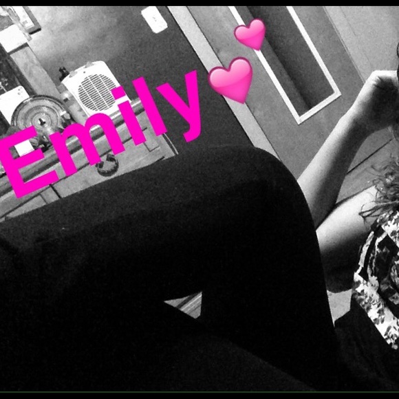 Meet your Posher, Emily