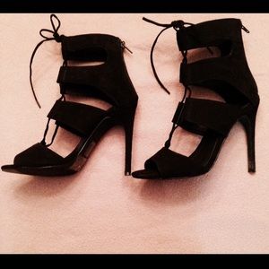 Black Forever 21 laced up heals with zipper