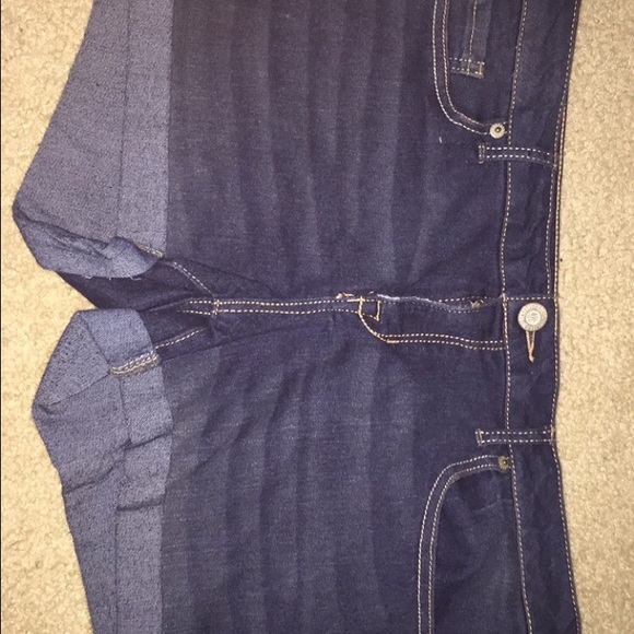Shorts 💙 - Picture 2 of 3