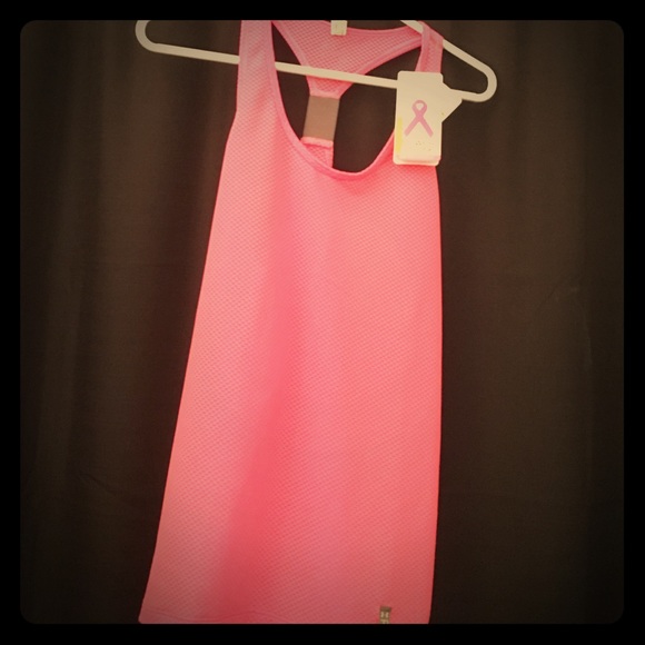 Under amour top // breast cancer