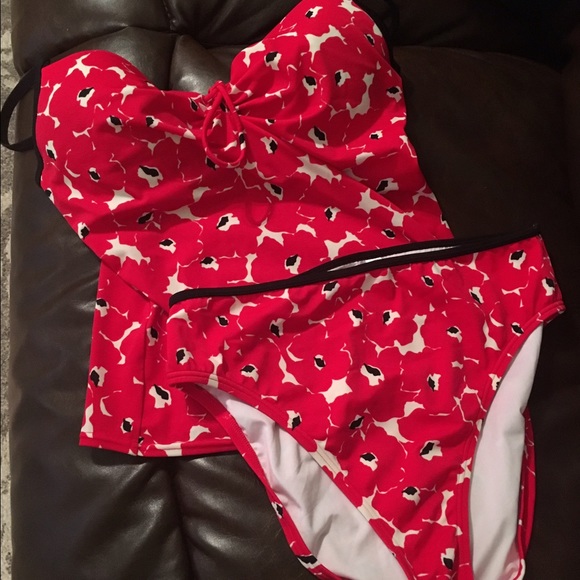 VS 2 piece bathing suit