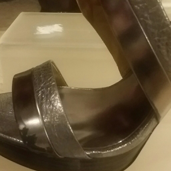 Coach - Picture 4 of 4