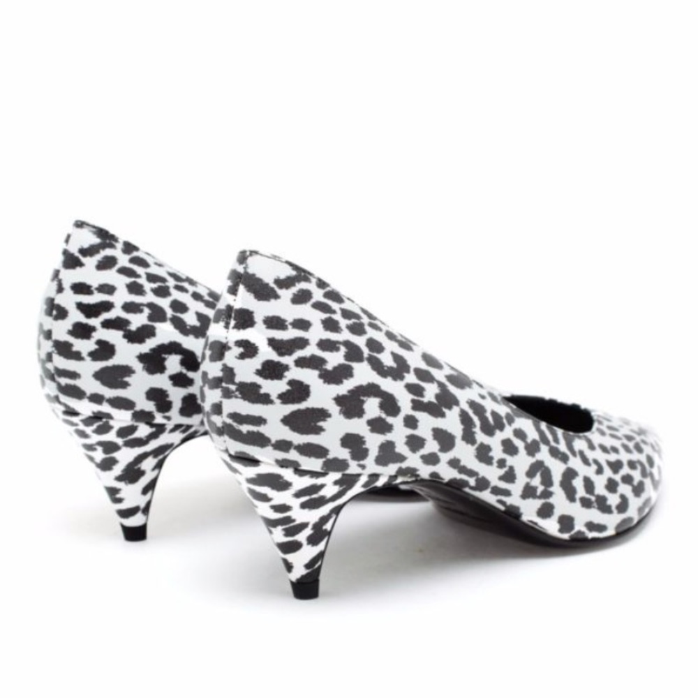 SAINT LAURENT Leopard Print  Pumps - Picture 8 of 8