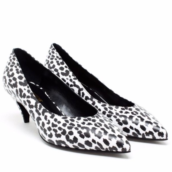 SAINT LAURENT Leopard Print  Pumps - Picture 2 of 8