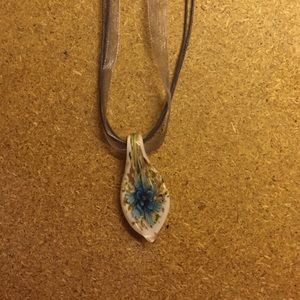Blower glass blue flower necklace