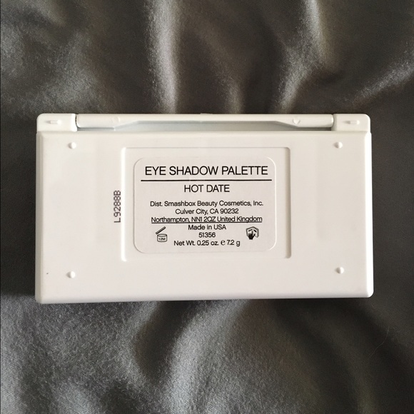 SALE❗️New Smashbox Hot Date Eyeshadow Palette - Picture 3 of 3