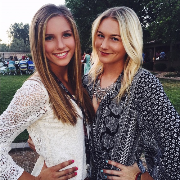 Meet your Posher, Taylor - Picture 2 of 4