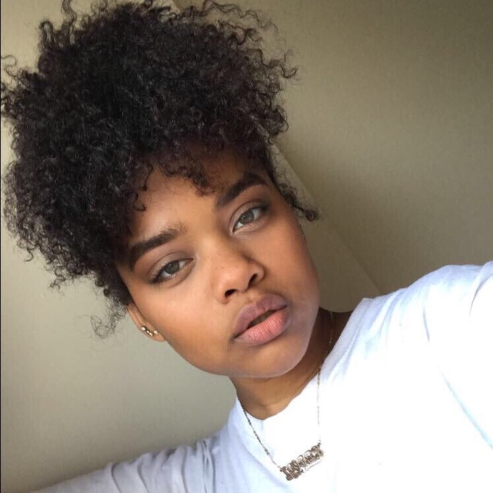 Meet your Posher, Emely