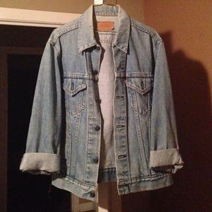 Levi Jean Jacket - Light Wash