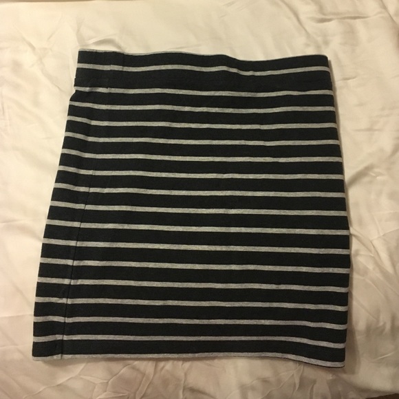 Striped pencil skirt