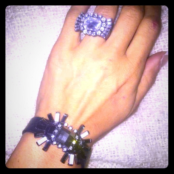 Leather cuff and stretch ring