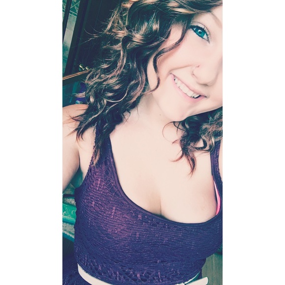 Meet your Posher, Alyssia