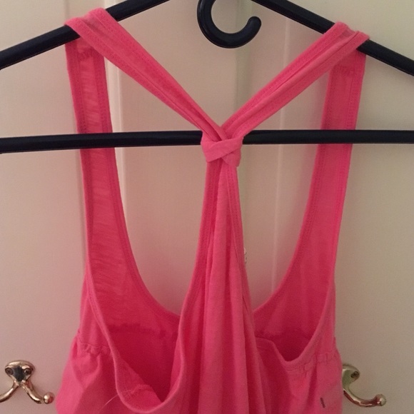 Clothes - Picture 2 of 3