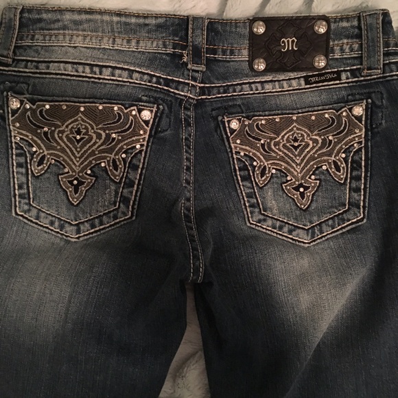 Miss Me jeans medium/light wash some distress new!