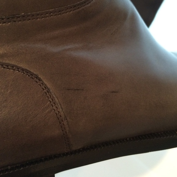 Dark grey Gucci boots - Picture 4 of 4