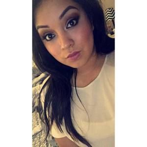 Meet your Posher, Stephany