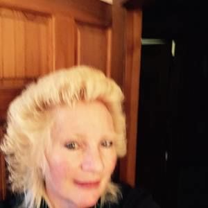 Meet your Posher, Deb