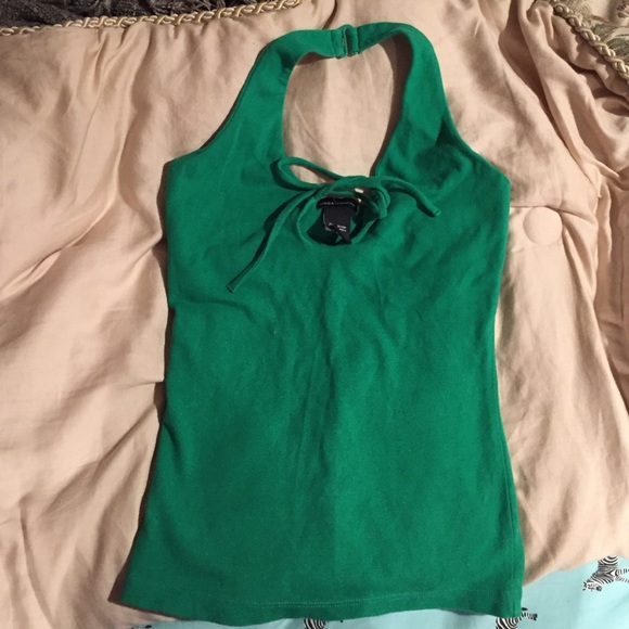 Green halter - Picture 1 of 4