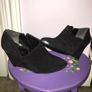 Wedge heels