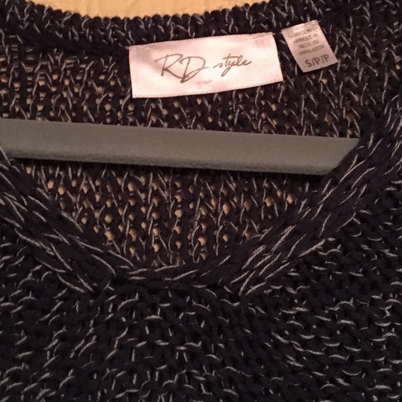 Great Sweater!!! - Picture 2 of 4