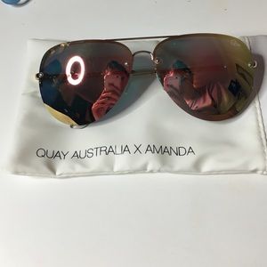 QUAY MUSE SUNGLASSES