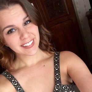 Meet your Posher, Allyson