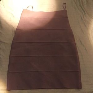 BCBG MaxAzria skirt❤️