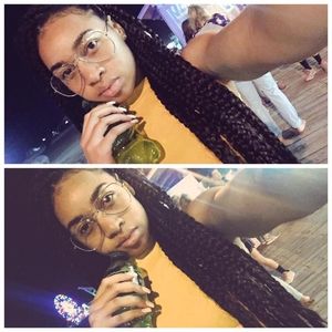 Meet your Posher, Shakira