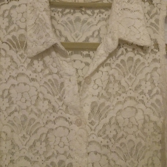 Cream lace button down high low blouse - Picture 2 of 2