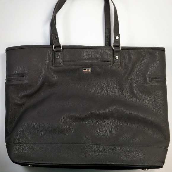 Thirty One Fashion Editor