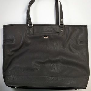 Thirty One Fashion Editor