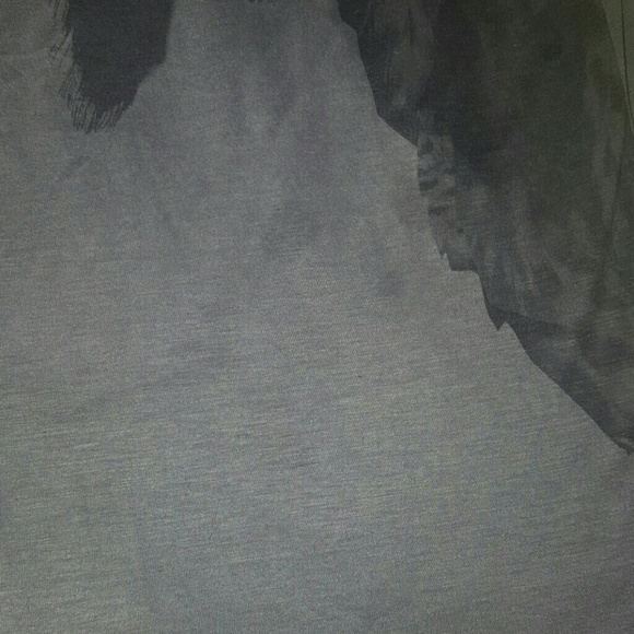 Shirt - Picture 3 of 4