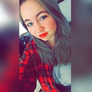 Meet your Posher, Nikki