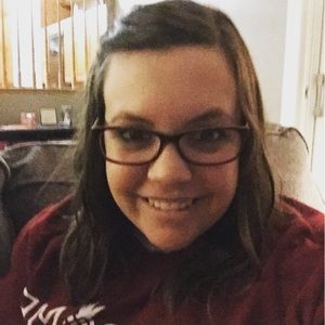 Meet your Posher, Abby