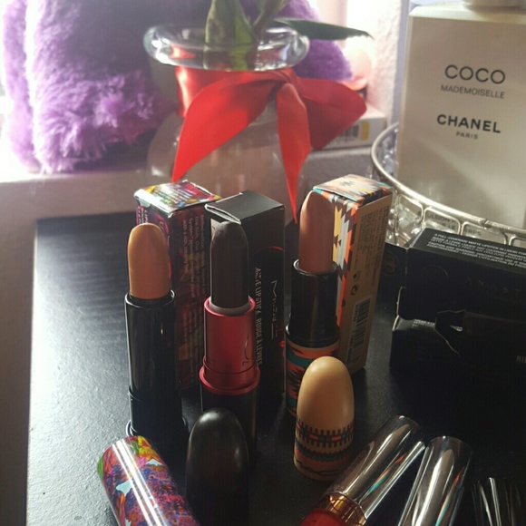 SOLD Highend makeup mac abh  bundle - Picture 4 of 4