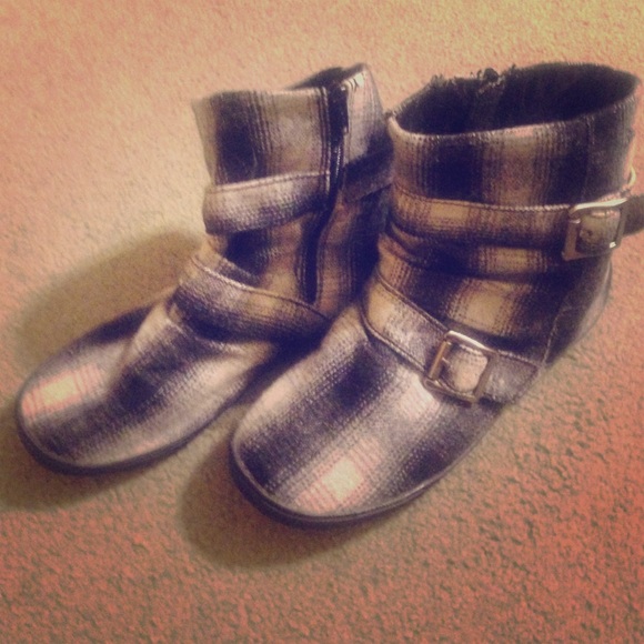 Blowfish Boots