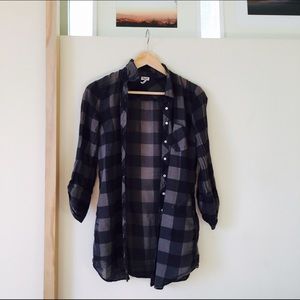 Splendid long plaid top
